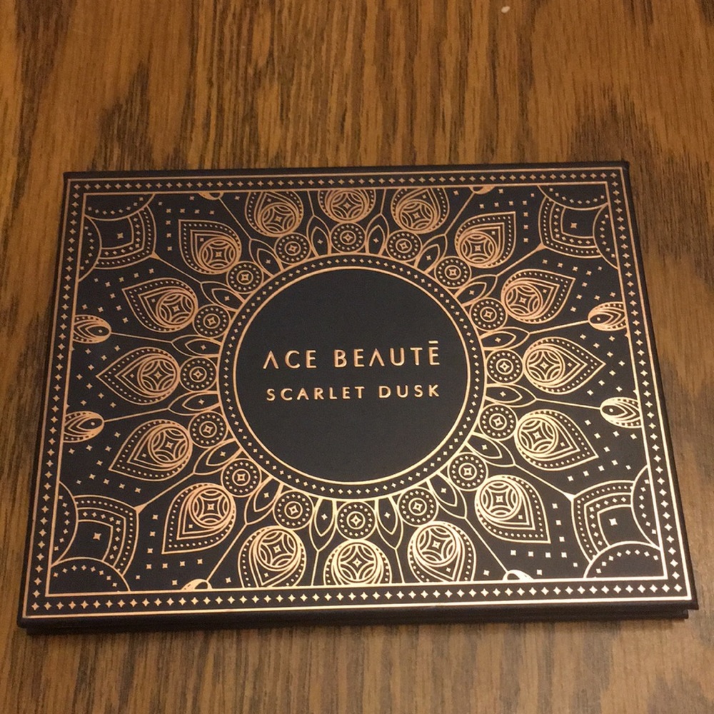 ACE BEAUTE BRAND NEW PALETTE